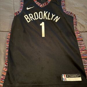 Brooklyn Nike
Russell 1

Pick up only 
Bensonhurst Brooklyn